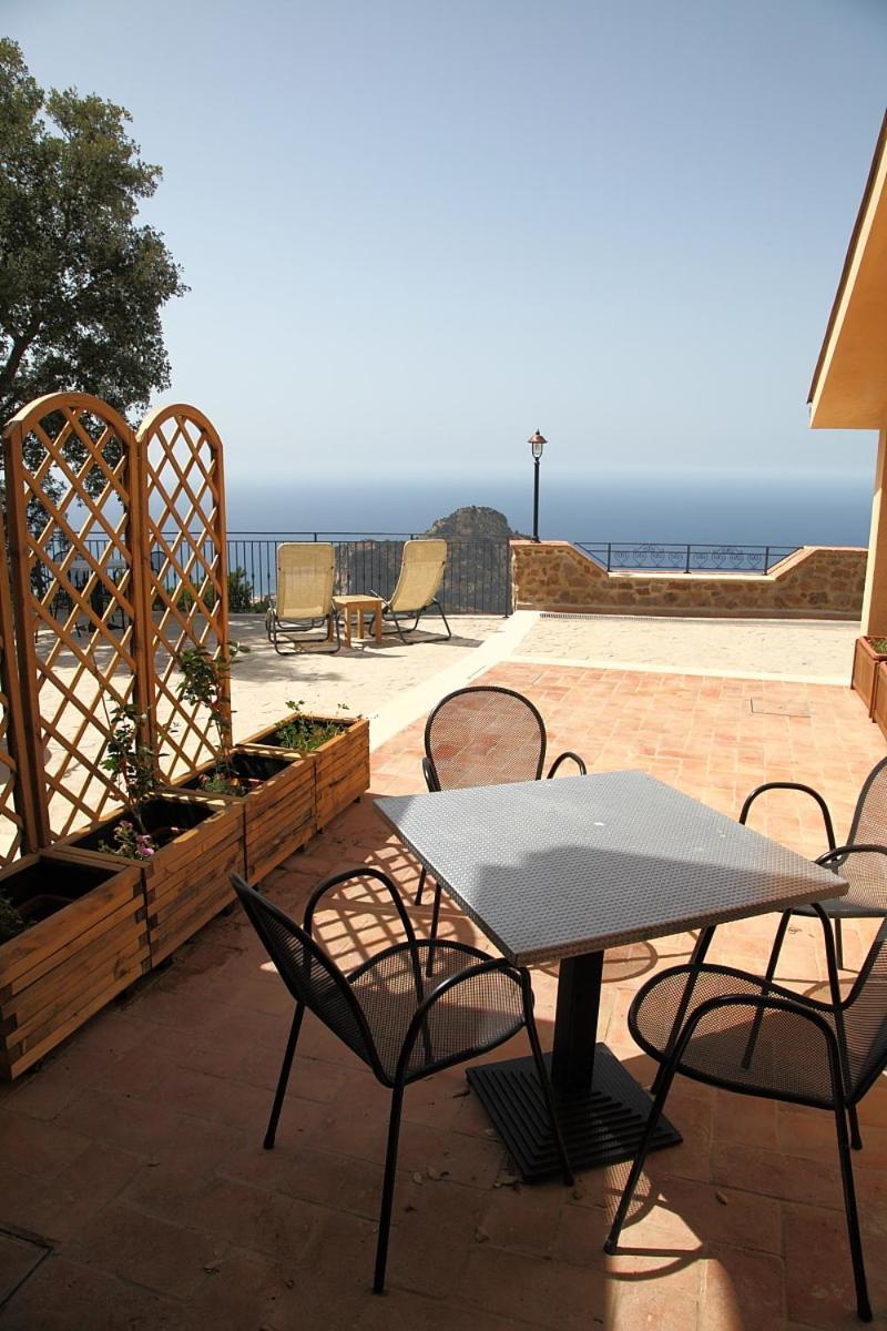 Sikelios Apartments Cefalù Kültér fotó