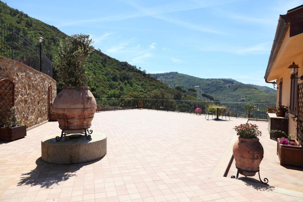 Sikelios Apartments Cefalù Kültér fotó