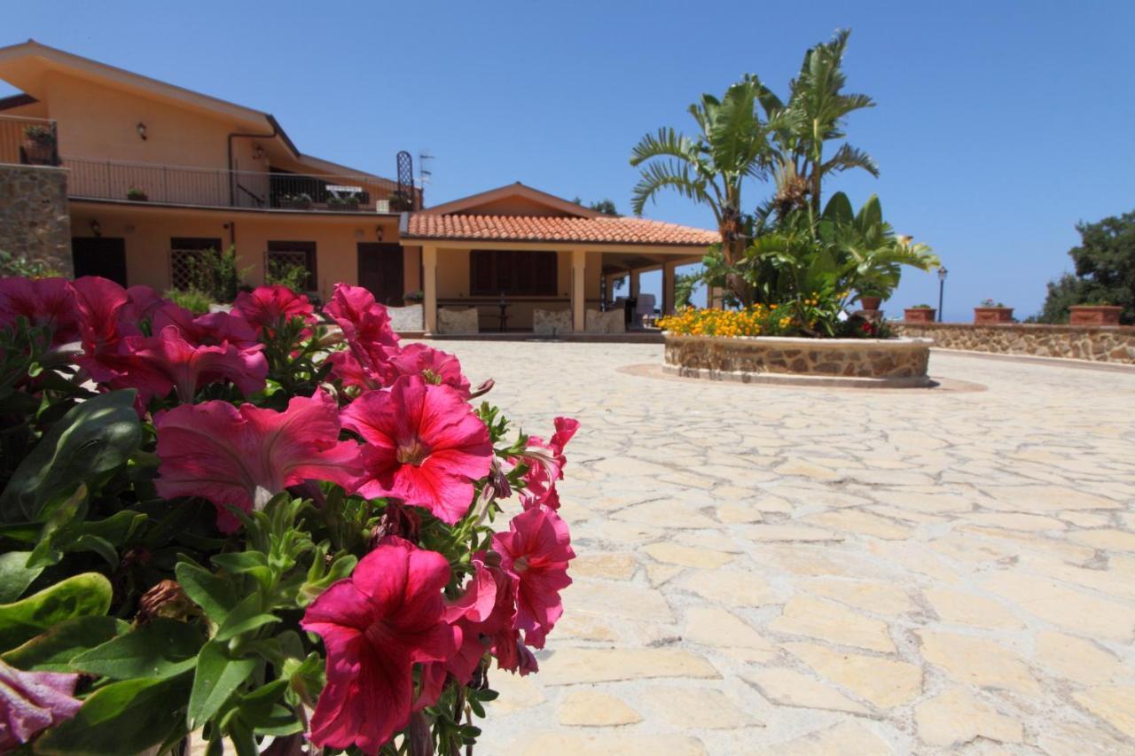 Sikelios Apartments Cefalù Kültér fotó