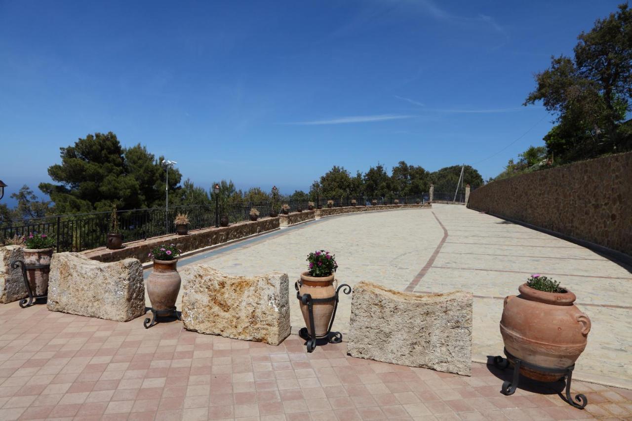 Sikelios Apartments Cefalù Kültér fotó